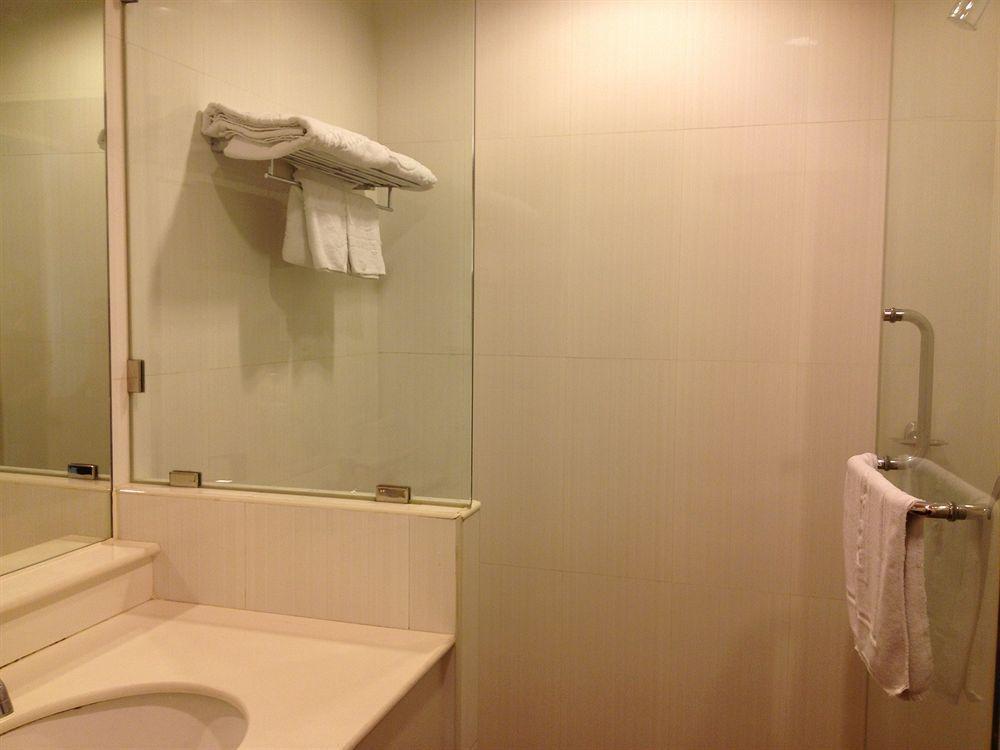 Lido Millennium Hotel Bangkok Esterno foto